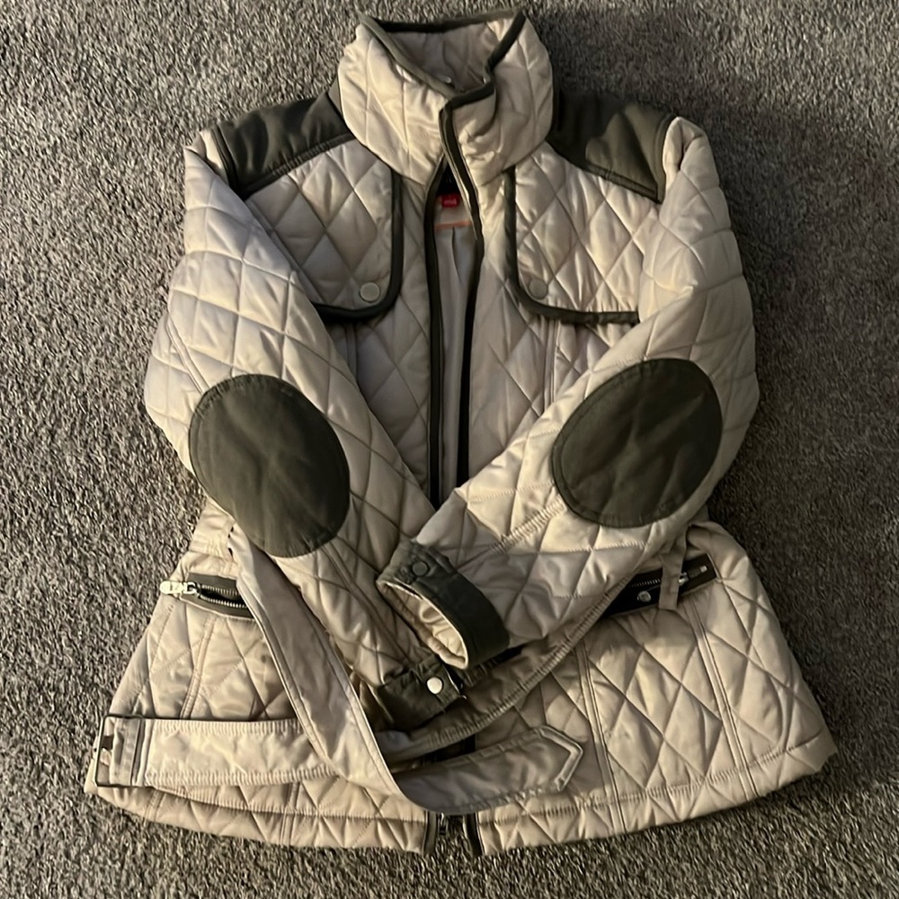 Vince Camuto size large belted jacket with elbow patches